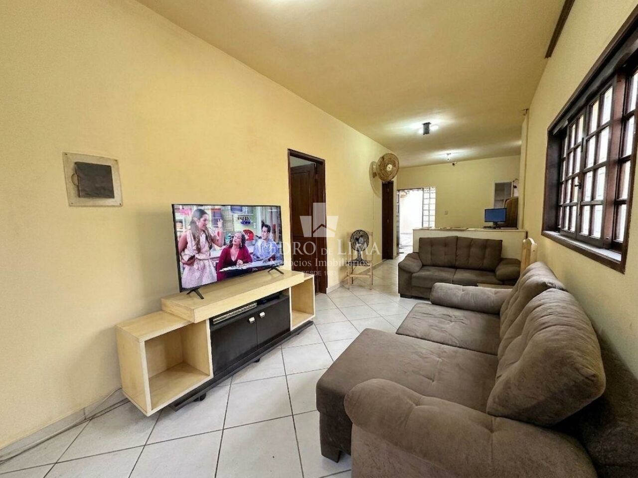 imagem do imovel Casa Térrea 2 dormitórios, corredor lateral, quintal e 2 vagas na Penha ref: PE45114