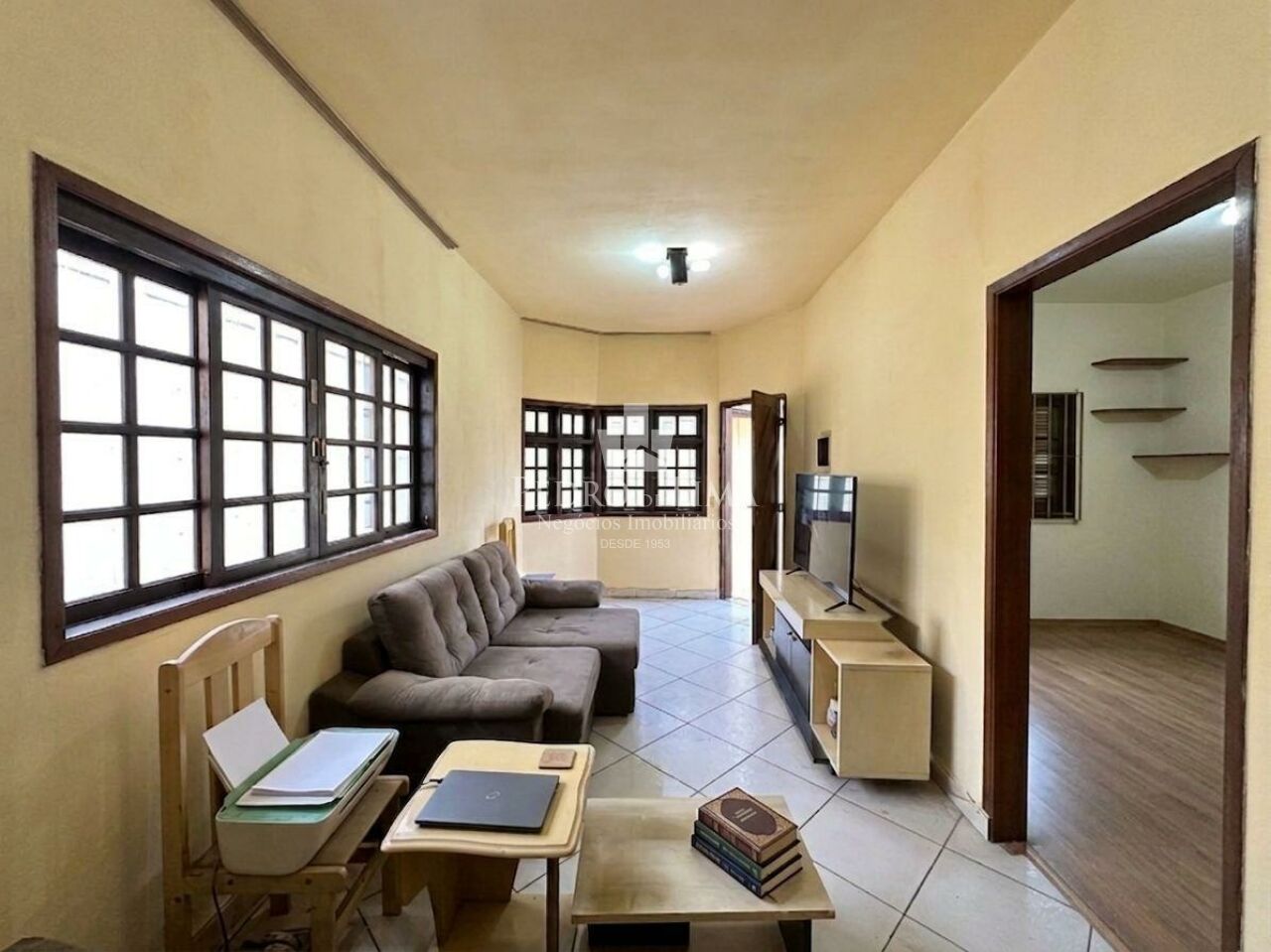 imagem do imovel Casa Térrea 2 dormitórios, corredor lateral, quintal e 2 vagas na Penha ref: PE45114