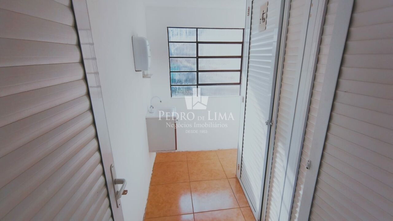 Galpão com Pé direito 4,5mts, vão livre 180mts, Trifásico, 400mts do metrô Vl. Matilde
