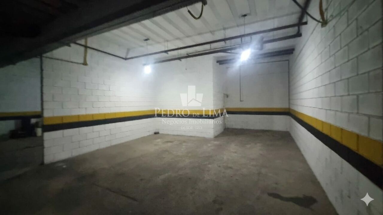 Sobrado em condomínio fechado com 3 dormitórios sendo 1 suíte e 2 vagas na Penha.
