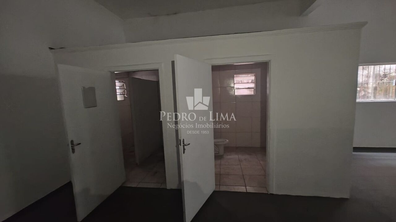 Salão Comercial, para locação com 330 m², em Artur Alvim.