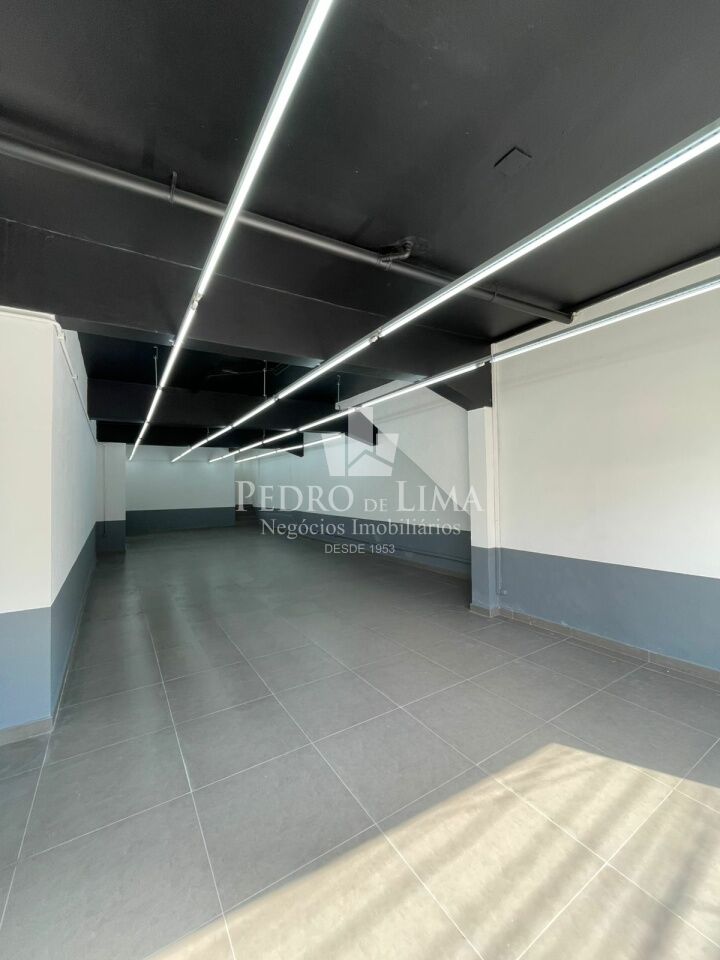 Salão Comercial na Vila Matilde com 150m² com 2 Banheiros