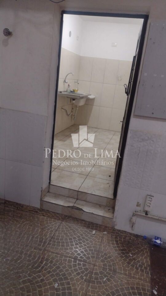 Salão comercial em vão livre, cozinha, escritório na Penha