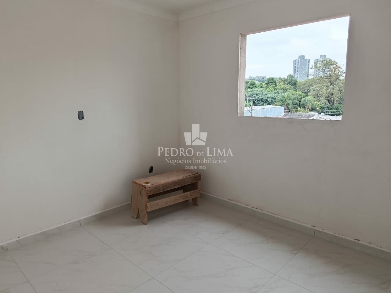 Sobrado em Lançamento na Penha 3 dormitórios sendo 3 suítes e 4 vagas 