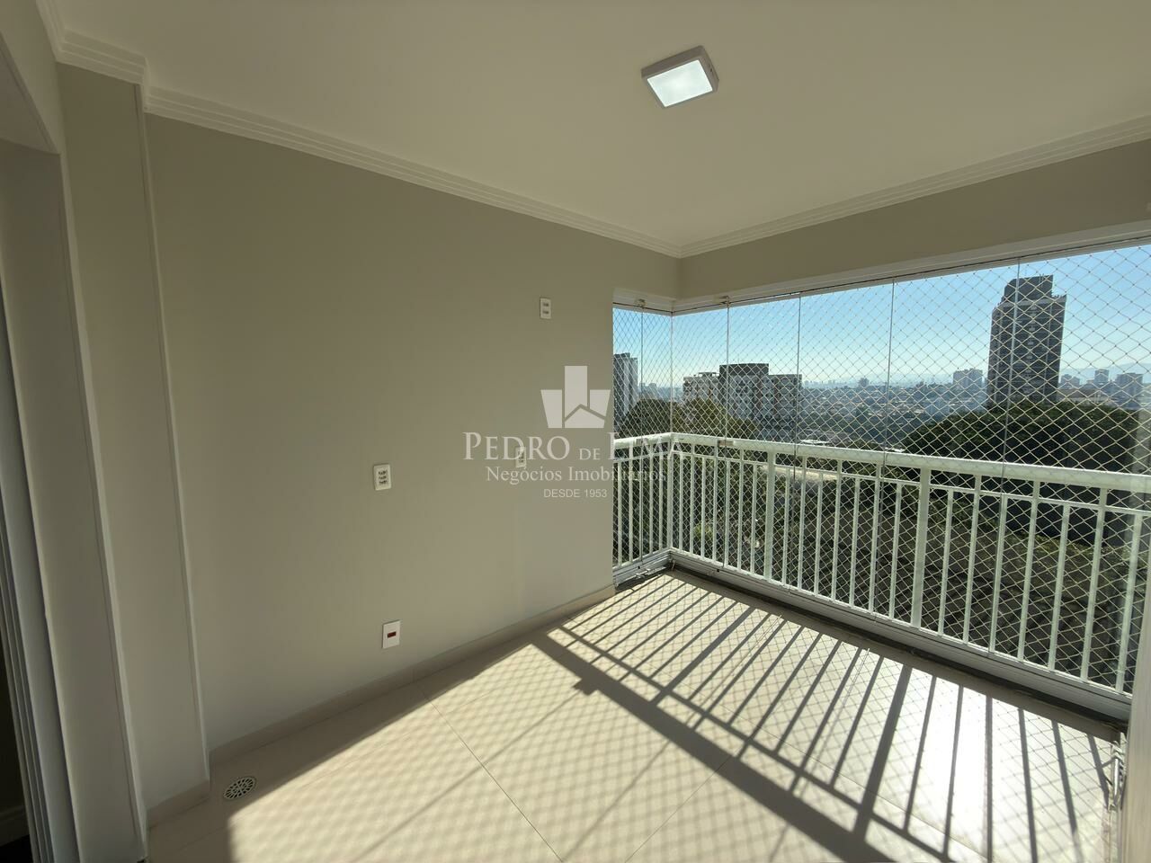 imagem do imovel Apartamento todo reformado em andar alto, vista livre e 72m² na Vila Matilde ref: PE45131