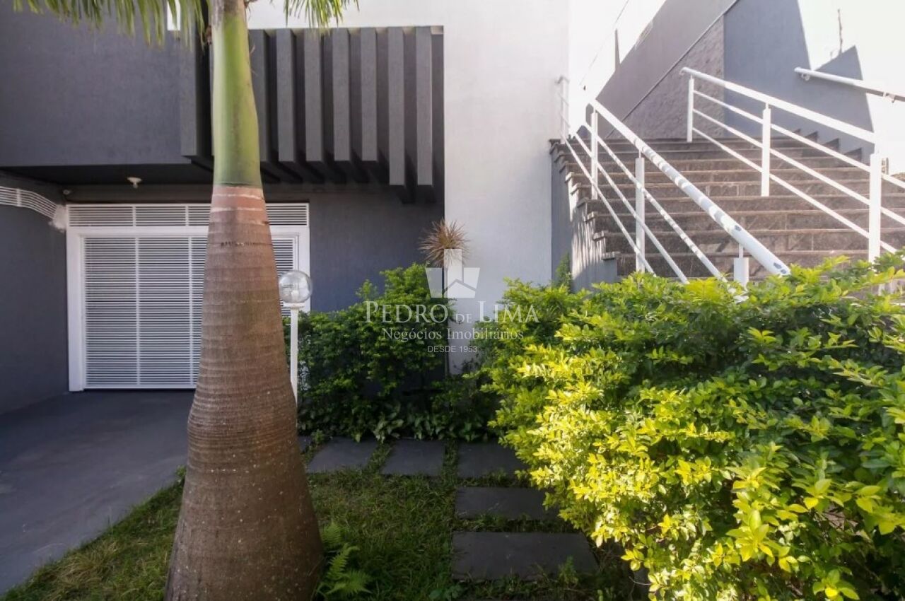 Sobrado em Condomínio 126 m² com 3 quartos sendo 1 suíte e 2 vagas - Penha