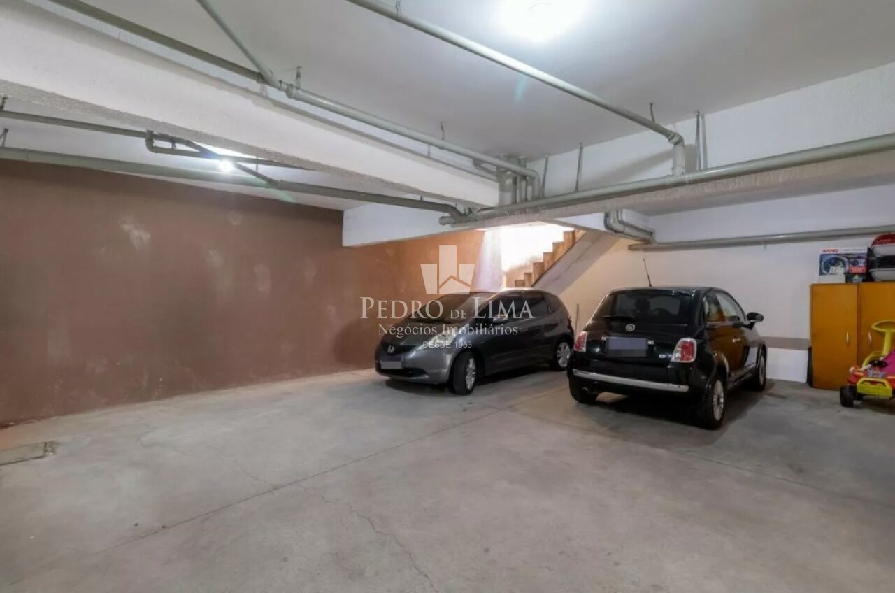 Sobrado em Condomínio, 900 metros do metrô, 2 quartos sendo 2 suítes e 1 vaga - Bairro Vila Ré