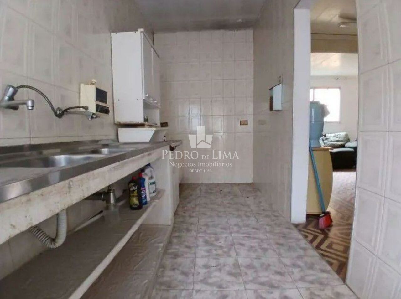 Terreno, medindo 7,80x20 em declive na Penha
