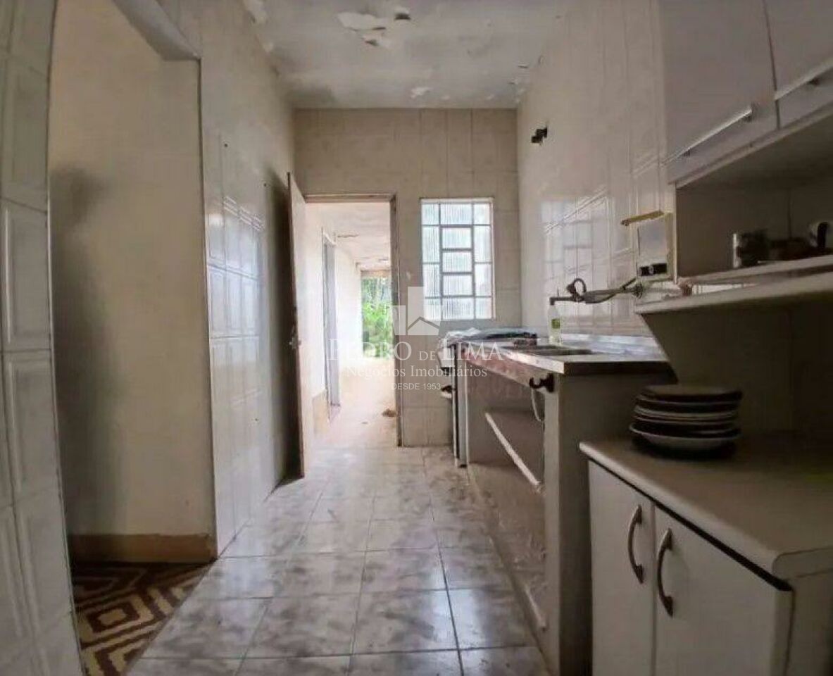 Terreno, medindo 7,80x20 em declive na Penha