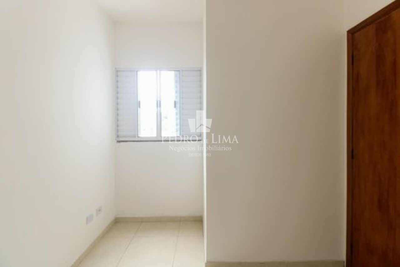 Apartamento 2 dormitórios, sacada e 60 m² na Penha