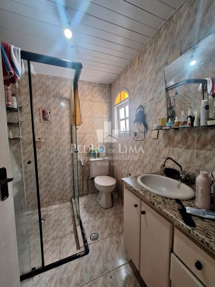 Casa Térrea  na Vila Matilde - com 199m² - 4 casas no terreno.