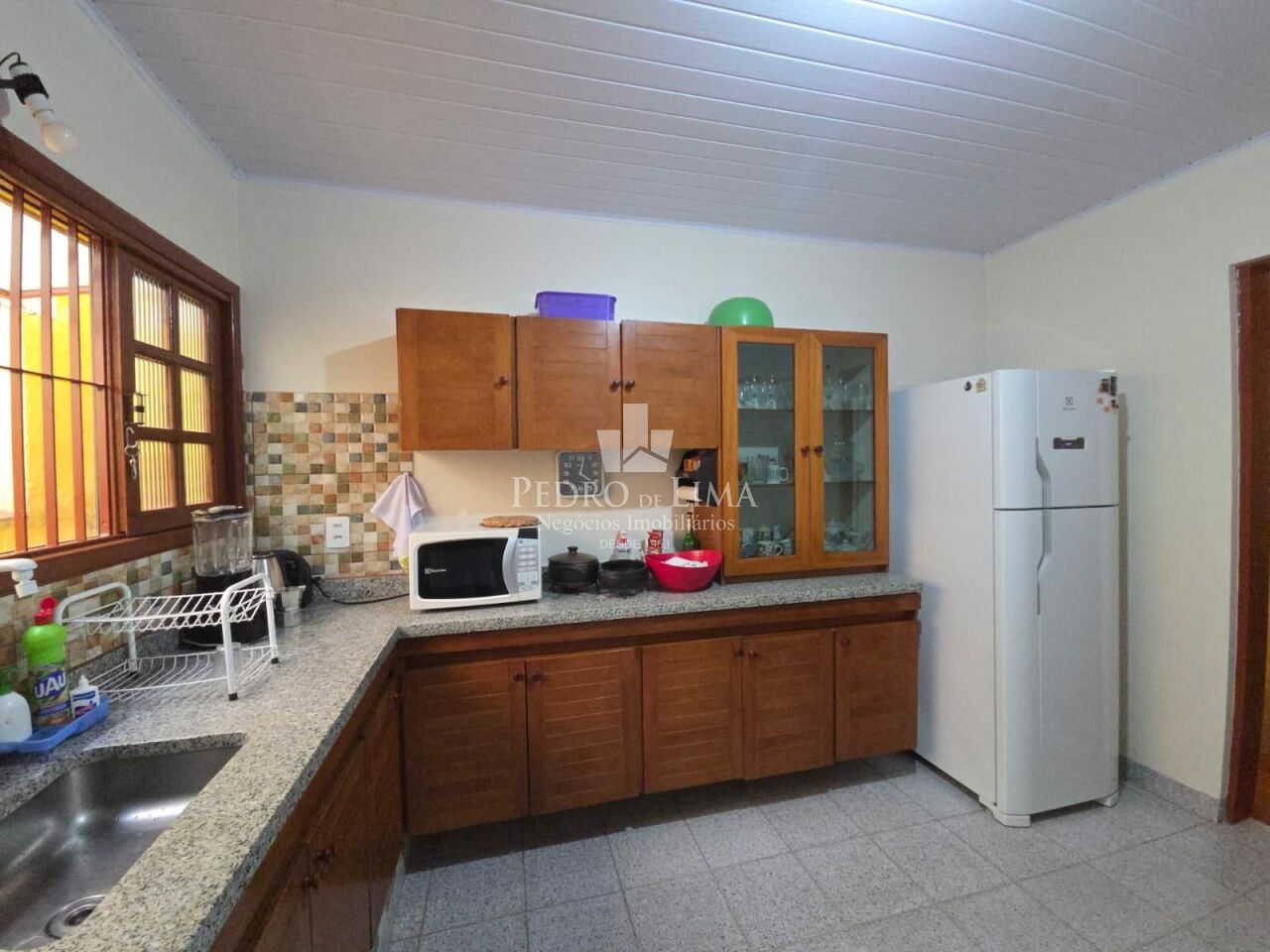 imagem do imovel Casa térrea com 2 quartos, 1 vaga e 110 m² na Penha.  ref: PE45168