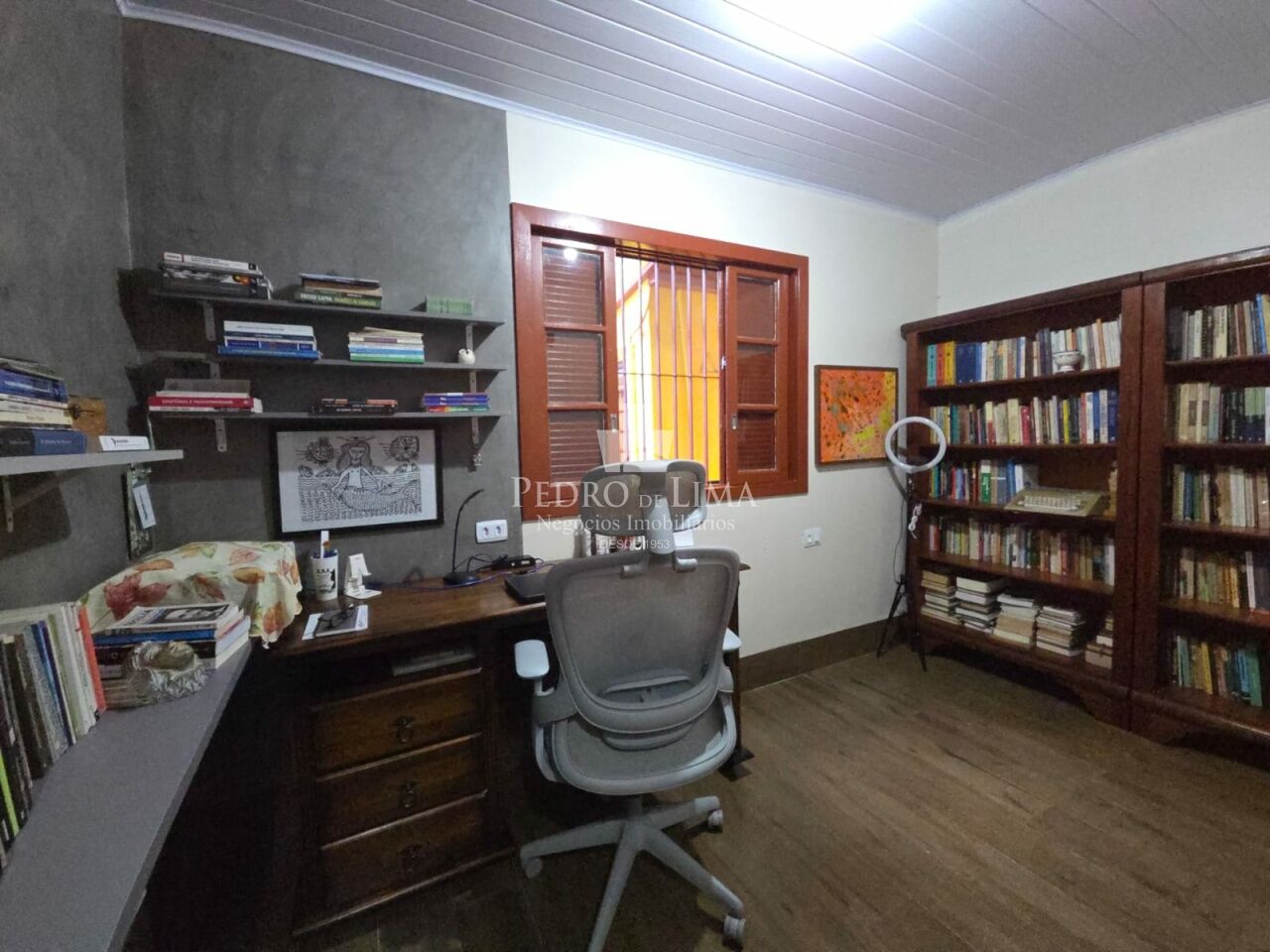 Casa térrea com 2 quartos, 1 vaga e 110 m² na Penha. 