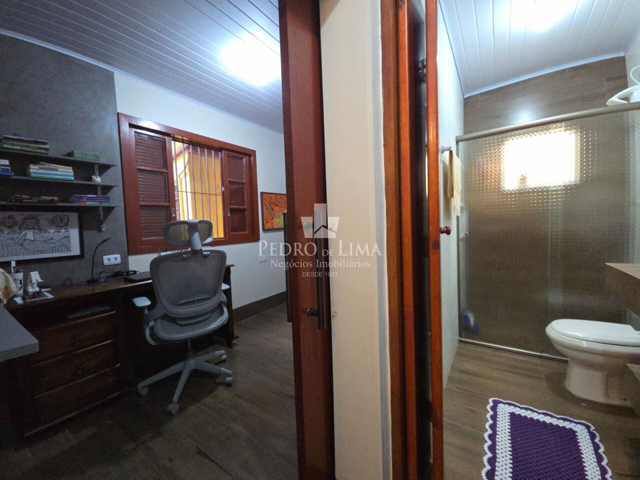 Casa térrea com 2 quartos, 1 vaga e 110 m² na Penha. 