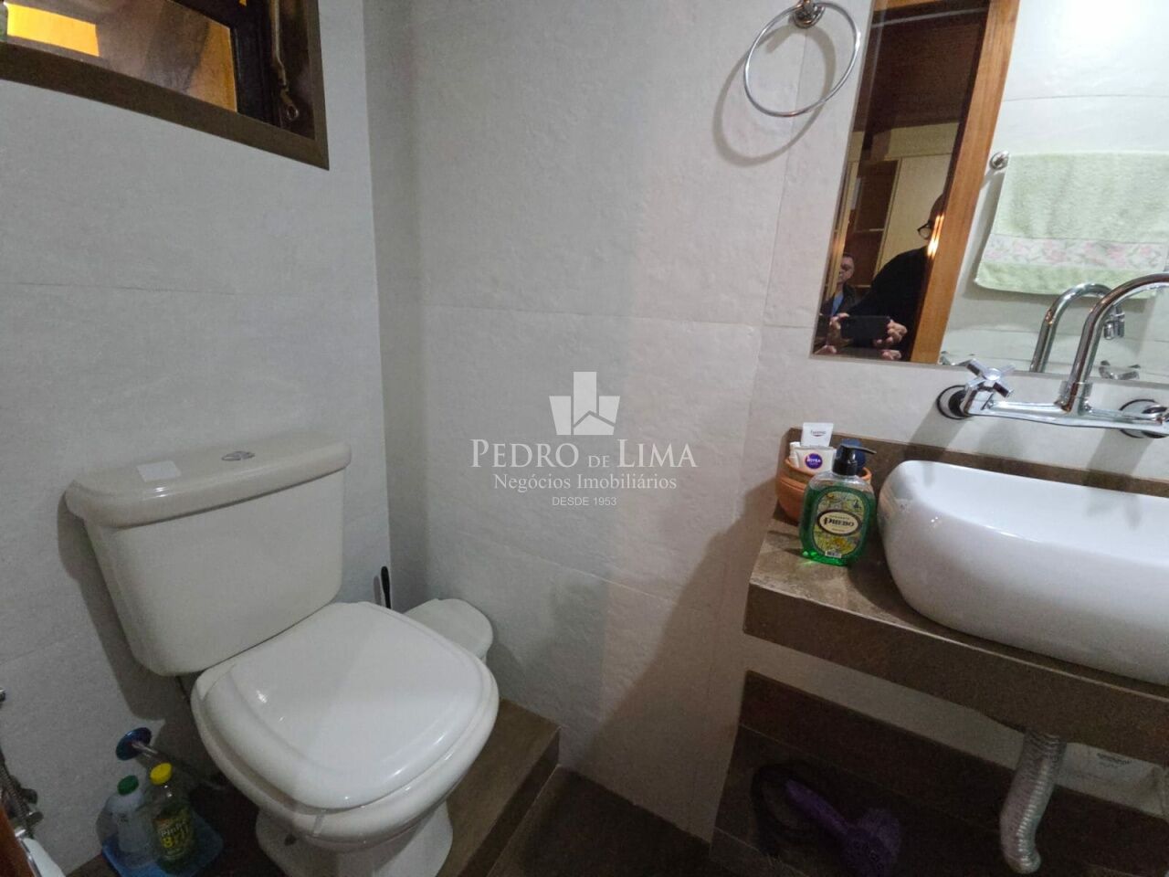 Casa térrea com 2 quartos, 1 vaga e 110 m² na Penha. 