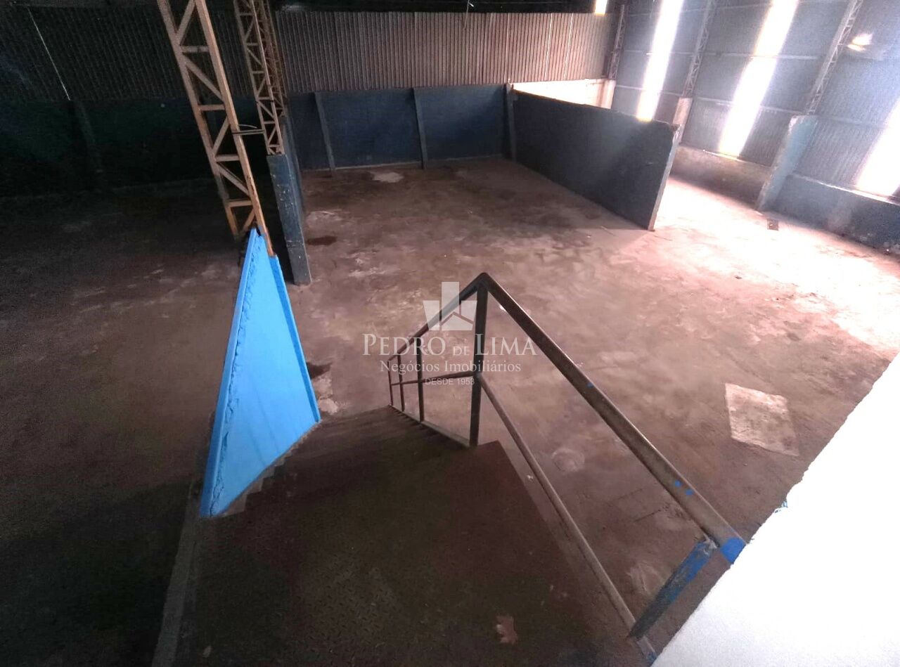 Galpão 750m²  com energia trifásica no Parque Cruzeiro do Sul