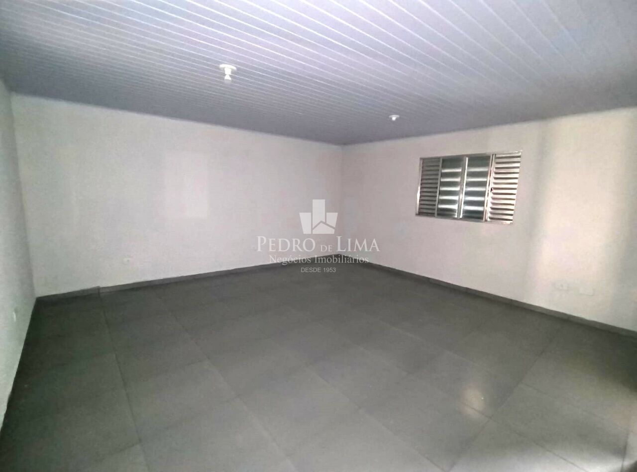 Galpão 750m²  com energia trifásica no Parque Cruzeiro do Sul