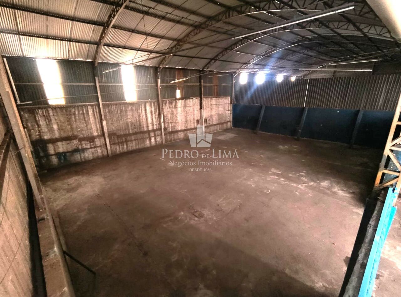 Galpão 750m²  com energia trifásica no Parque Cruzeiro do Sul