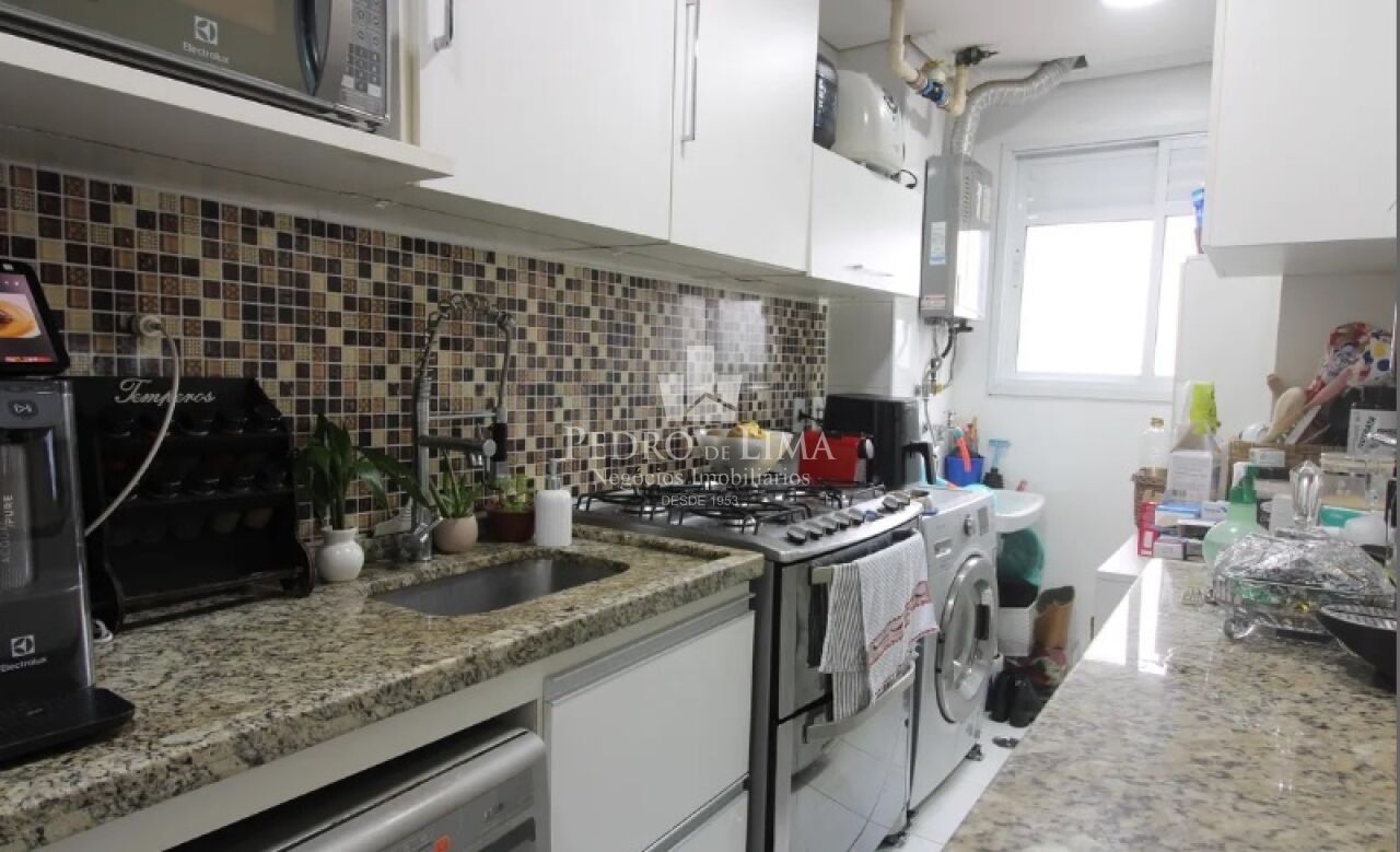 Apartamento de 2 dormitórios, 1 vaga e 52 m² no Cangaíba