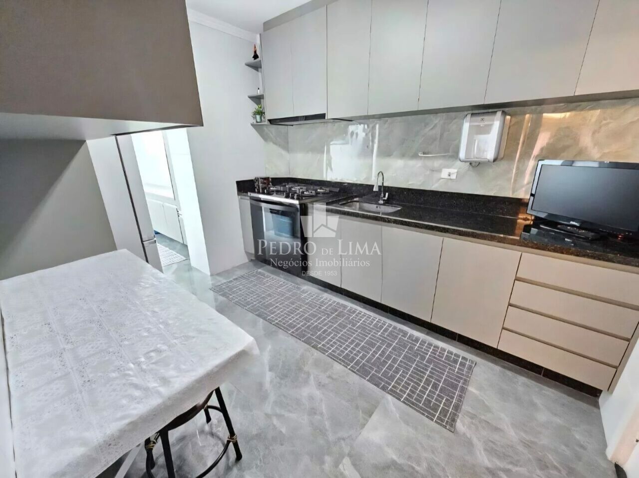 Apartamento com 3 dormitórios, 1 suíte e 1 vaga na Penha
