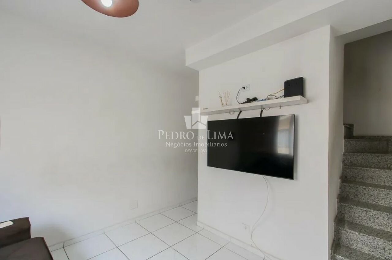 imagem do imovel Sobrado em condomínio, 2 dormitórios sendo 2 suítes, 2 vagas privativas e 105 m² na Vila Ré ref: PE45187