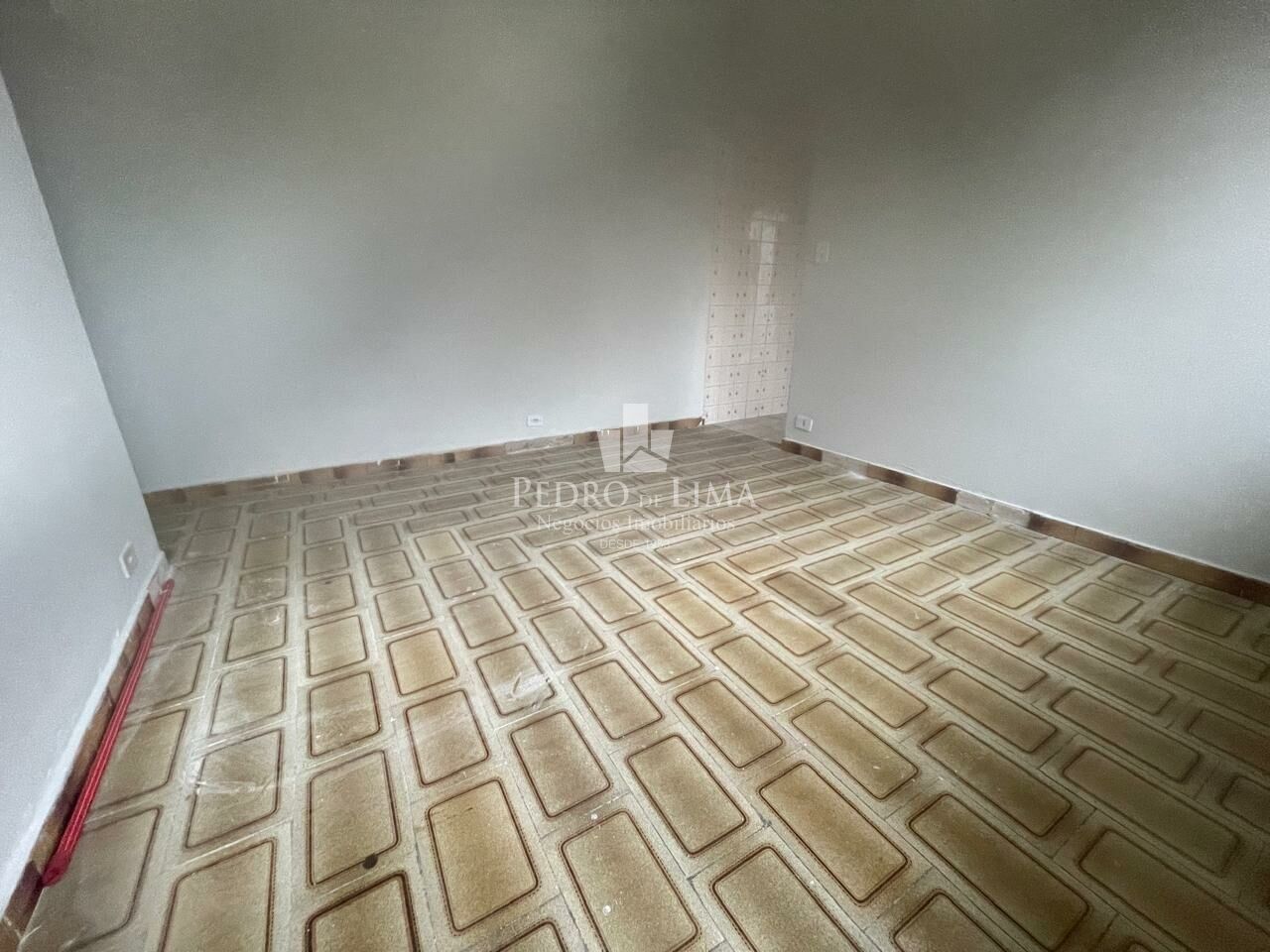 imagem do imovel Casa térrea 2 dormitórios e vaga de garagem na região da Ponte Rasa ref: PE45189