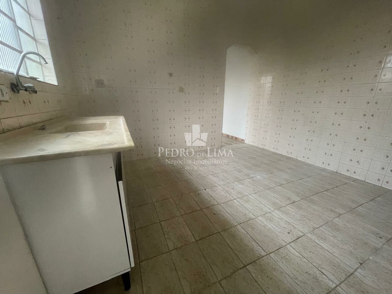 Casa térrea 2 dormitórios e vaga de garagem na região da Ponte Rasa