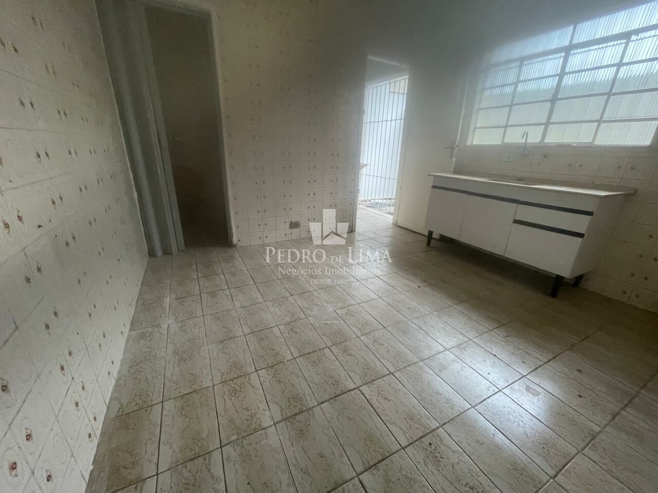 Casa térrea 2 dormitórios e vaga de garagem na região da Ponte Rasa