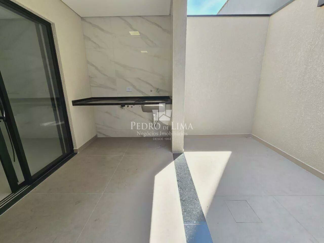 Sobrado frontal 3 suítes, 3 vagas, quintal gourmet e 144 m² na  Ponte Rasa