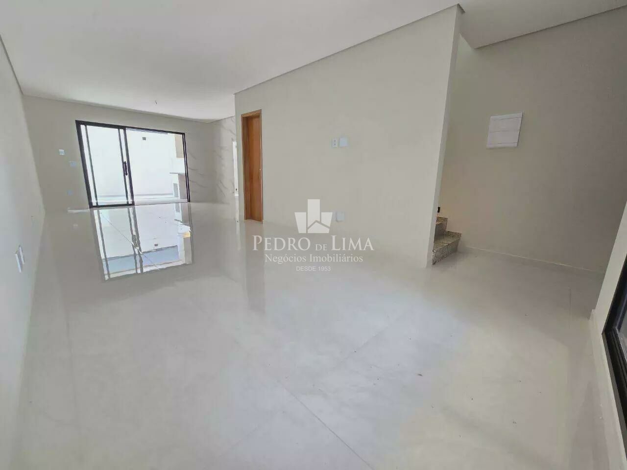 imagem do imovel Sobrado frontal 3 suítes, 3 vagas, quintal gourmet e 144 m² na  Ponte Rasa ref: PE45190
