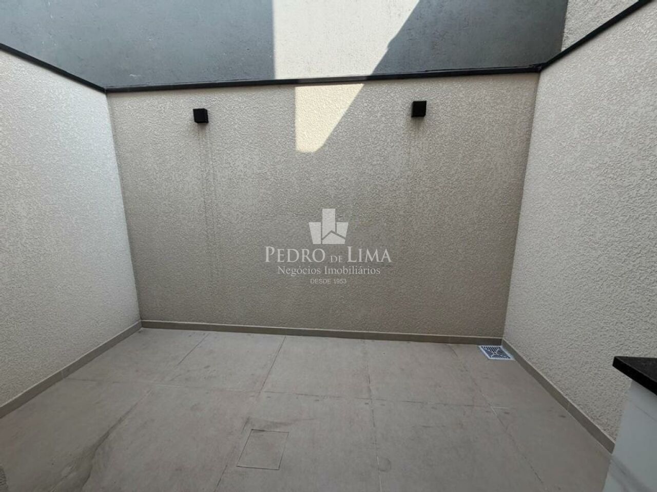 Sobrado frontal 3 suítes, 3 vagas, quintal gourmet e 144 m² na  Ponte Rasa