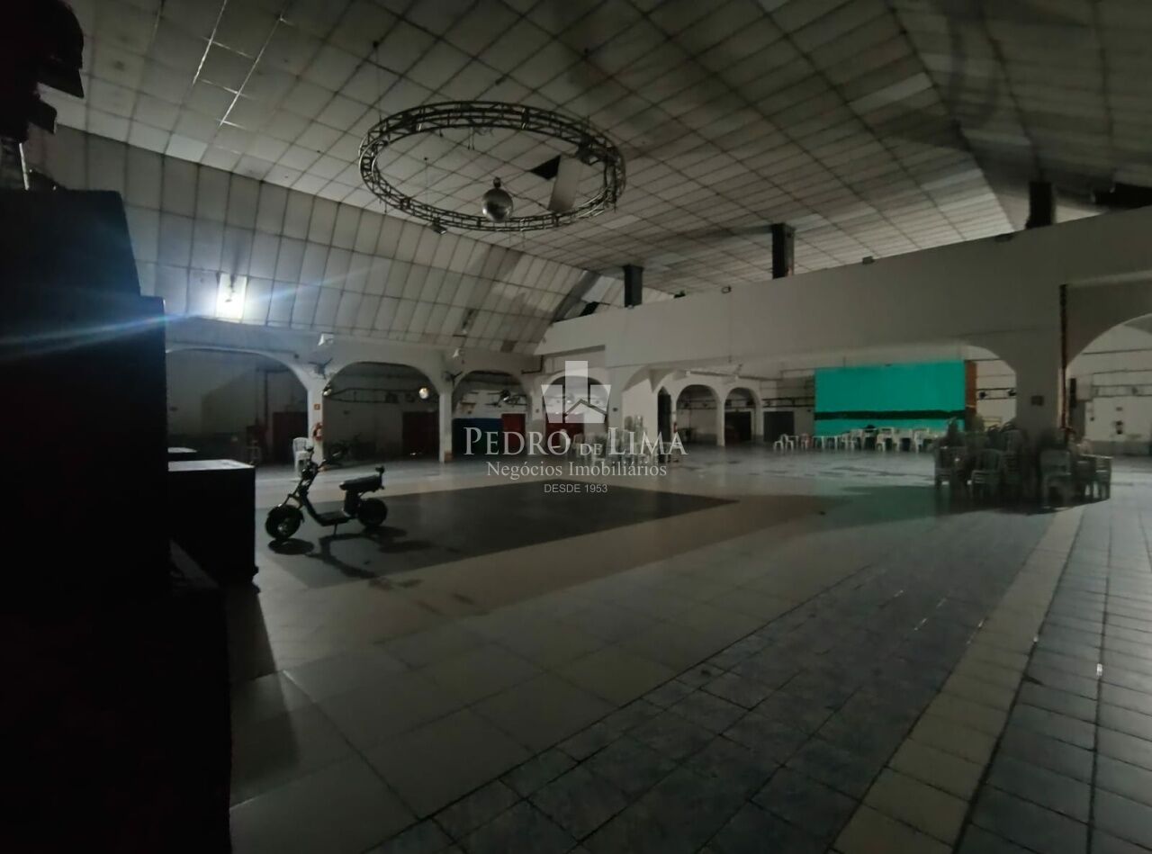 Galpao Comercial  de Grande Porte na Penha 