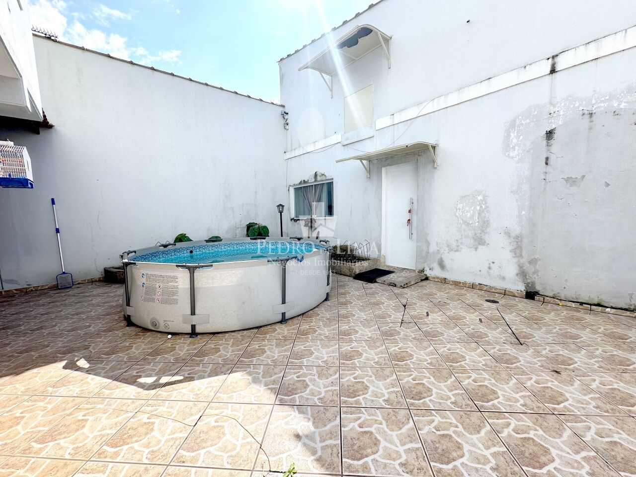 Casa Térrea, 3 dormitórios sendo 3 suítes, quintal e 1 vaga de garagem no Ermelino Matarazzo