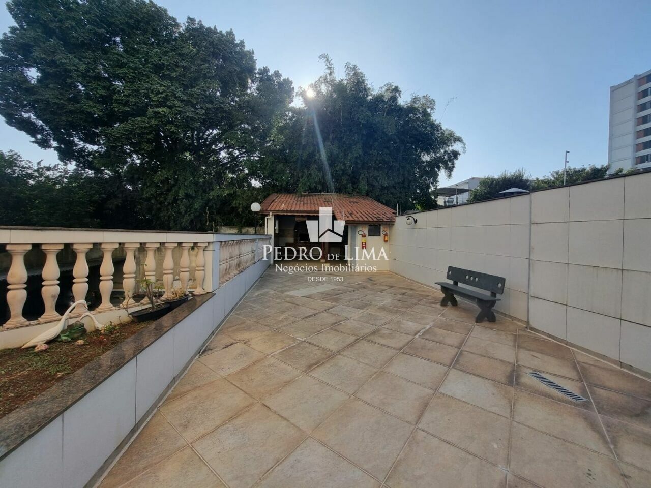 Apartamento 2 dormitórios, sala, cozinha 2 banheiros e 1 Vaga na Penha