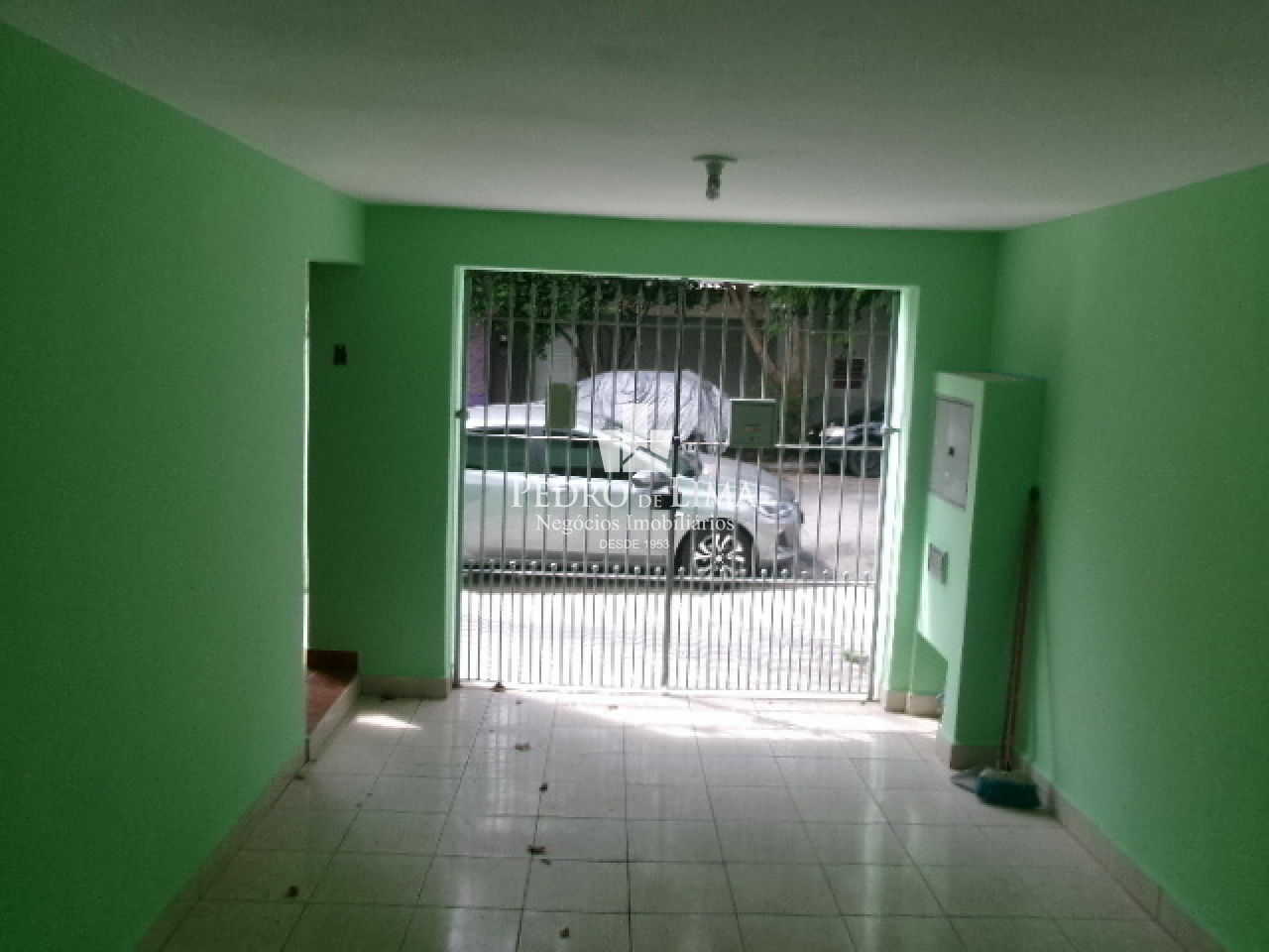 Casa Assobradada 2 Dormitórios ao Lado do Metrô Penha