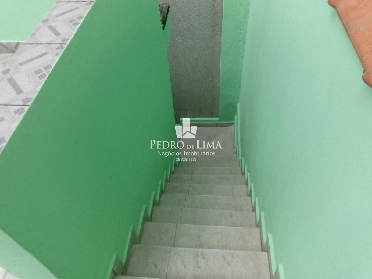 Casa Assobradada 2 Dormitórios ao Lado do Metrô Penha