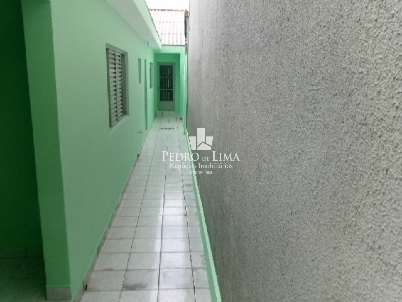 Casa Assobradada 2 Dormitórios ao Lado do Metrô Penha