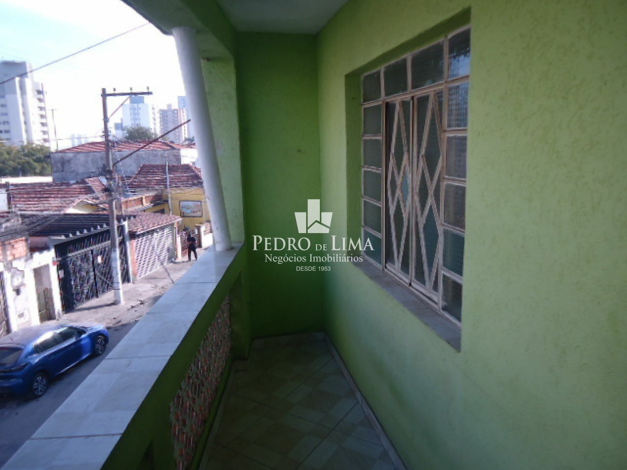 Predio misto na região da Penha