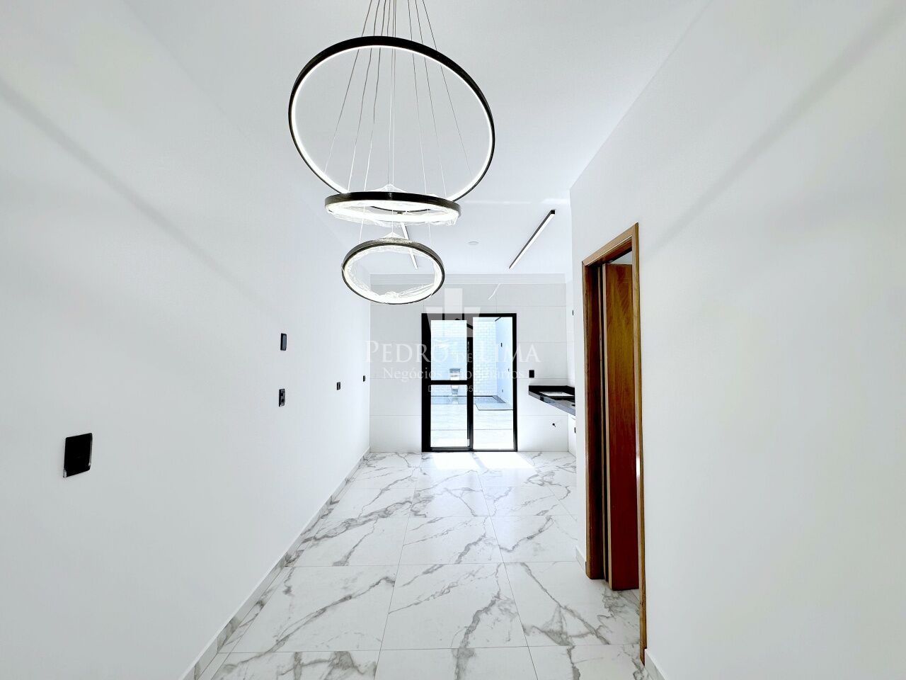 imagem do imovel Sobrado frontal, 3 dormitórios sendo 1 suíte, piscina, 2 vagas e 130 m² na Ponte Rasa ref: PE45215