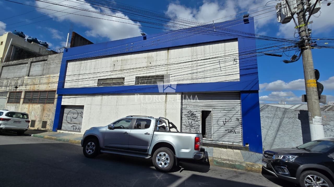 Loja com sobreloja de 1350m² acesso 2 ruas, Toda em piso frio, Fica no coração da Ponte Rasa  