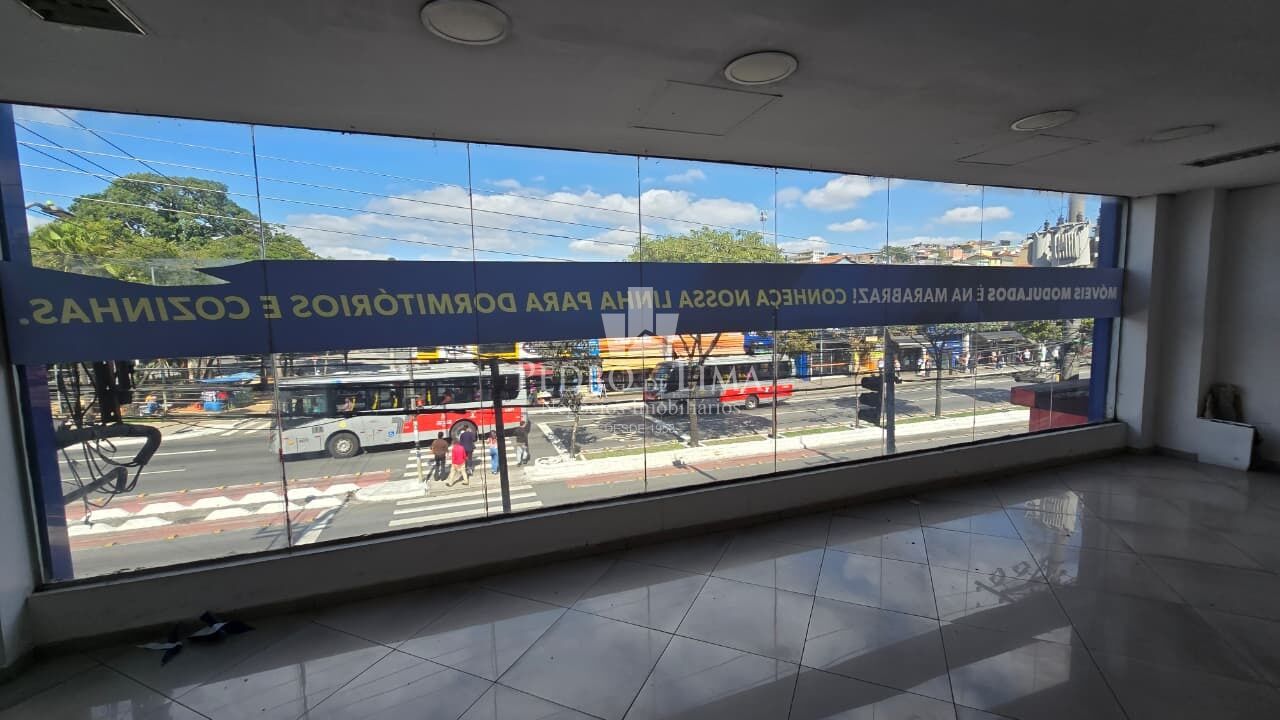 Loja com sobreloja de 1350m² acesso 2 ruas, Toda em piso frio, Fica no coração da Ponte Rasa  