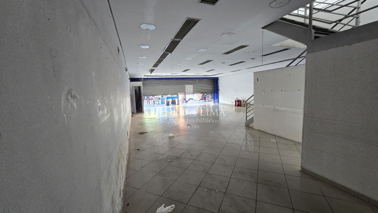 Loja com sobreloja de 1350m² acesso 2 ruas, Toda em piso frio, Fica no coração da Ponte Rasa  