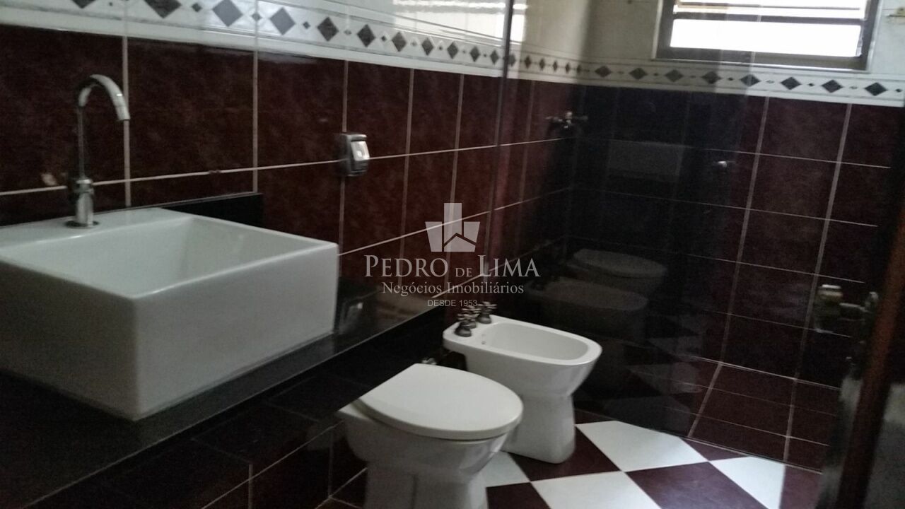 Sobrado Frontal na Região da Penha