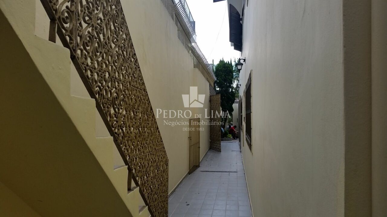 Sobrado Frontal na Região da Penha