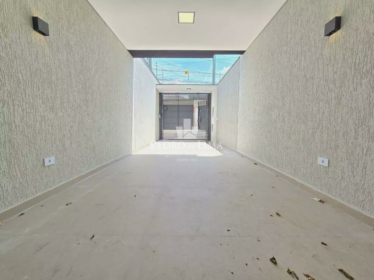 Sobrado frontal  3 dormitórios sendo 1 suíte, 2 vagas, quintal e 120 m² na Ponte Rasa  
