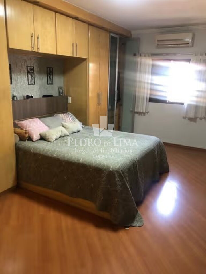 Sobrado frontal na Vila Matilde - 420m² útil - 5 dormitórios, Piscina e Mobiliado.
