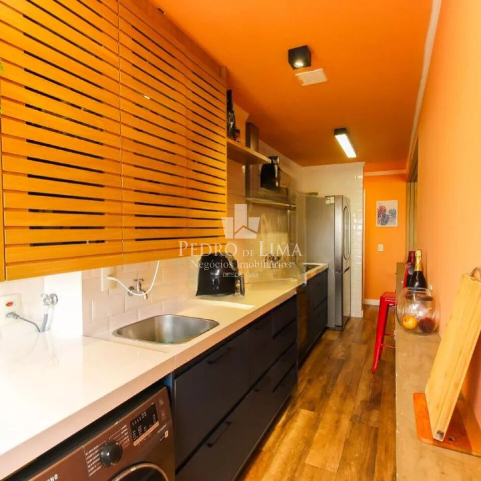 Apartamento na Vila Matilde - 69m² - 2 quartos, 1 suite e 1 vaga - Impecável