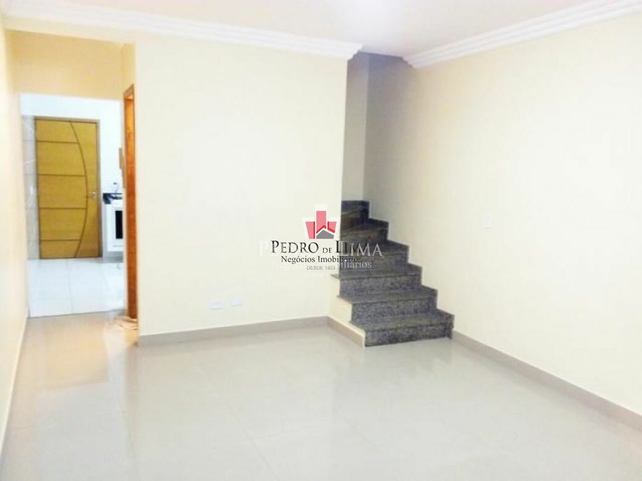 imagem do imovel Sobrado de 2 Suítes, Sala, Cozinha Planejada, Quintal e 1 Vaga na Penha -Vila Marieta ref: PE45247