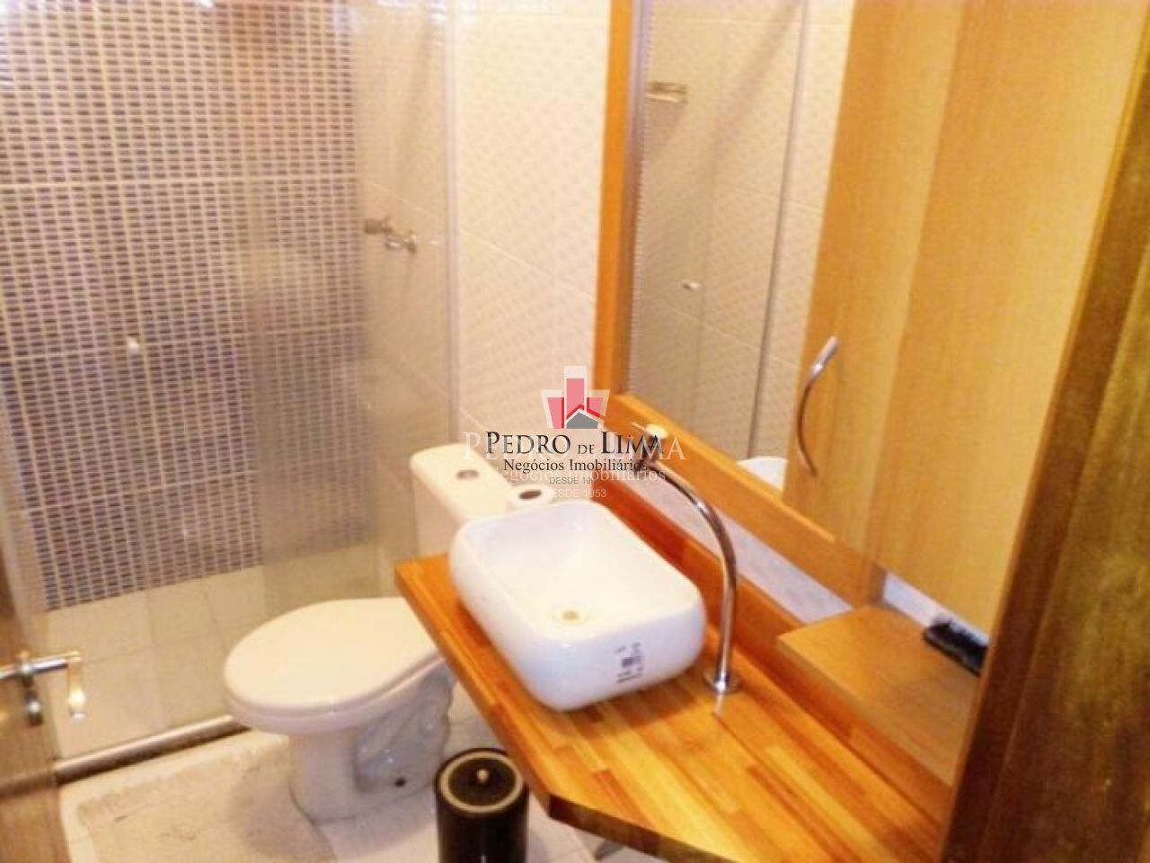 Sobrado de 2 Suítes, Sala, Cozinha Planejada, Quintal e 1 Vaga na Penha -Vila Marieta