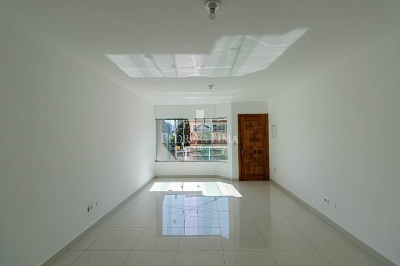 imagem do imovel Sobrado frontal 204m² na Vila Guilhermina, 3 quartos sendo 1 suíte e 4 vagas de garagem. ref: PE45263